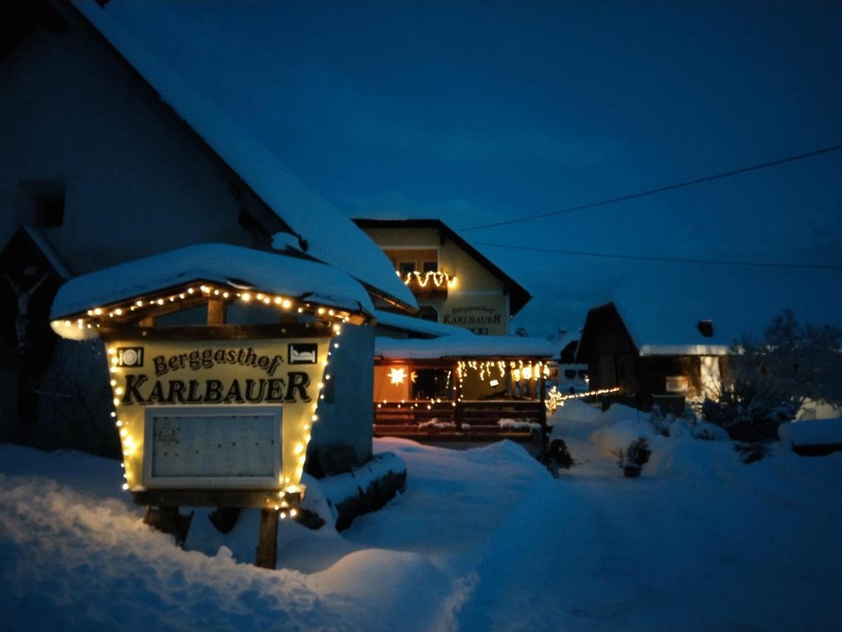 Hotel Berggasthof Karlbauer Lendorf Exteriér fotografie